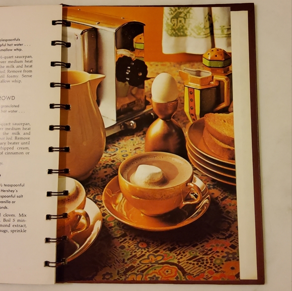 Vintage Hersheys 1934 Spiral Cookbook Revised & Expanded 1971 - Picture 9 of 17